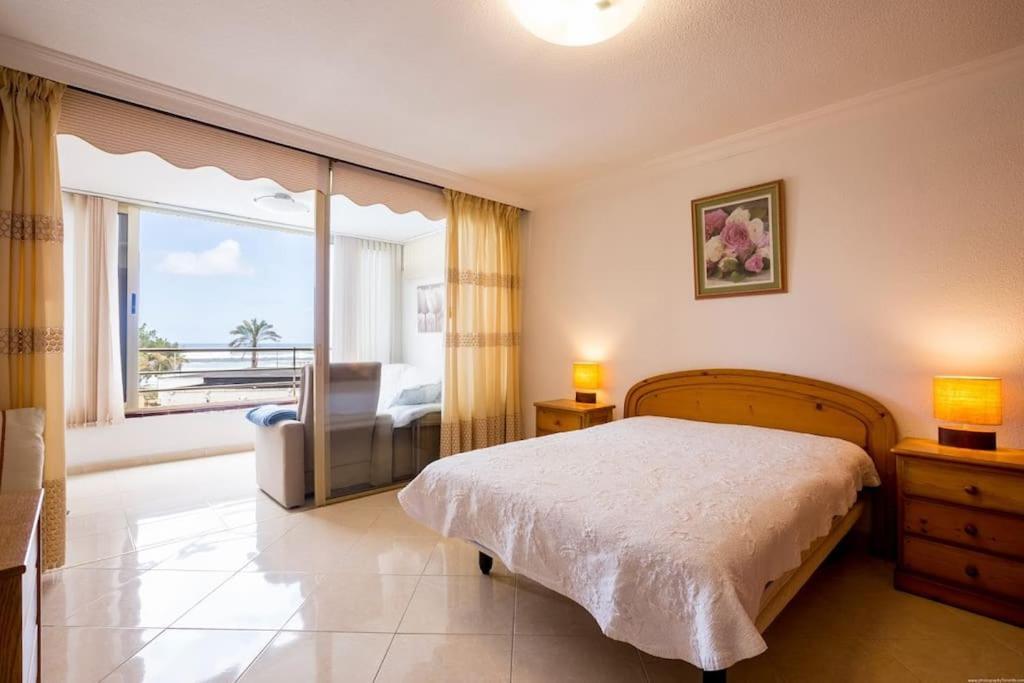 First Line Beach Apartment プエルト・デ・ラ・クルス エクステリア 写真