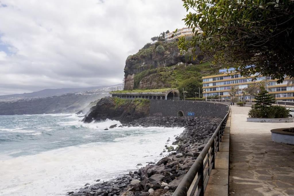 First Line Beach Apartment プエルト・デ・ラ・クルス エクステリア 写真